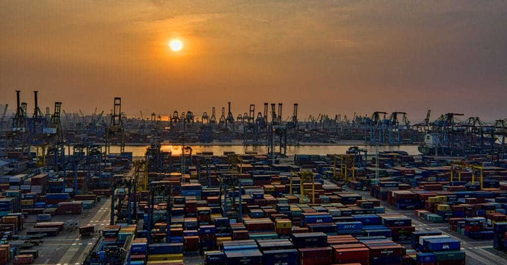 conteneurs au port
