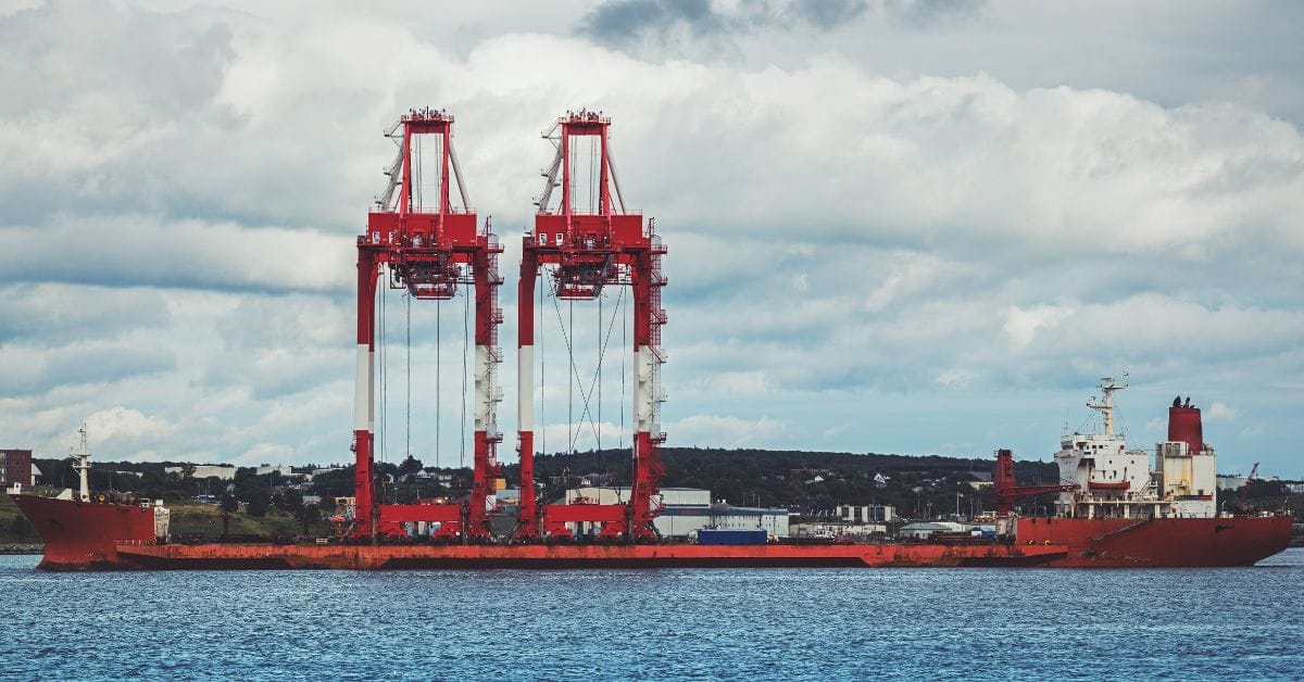navire heavy lift pour marchandises volumineuses